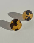 Woman Wearing Mingled Tortoise Shell Round Stud Earrings - 15mm - Earings LUXAMORE