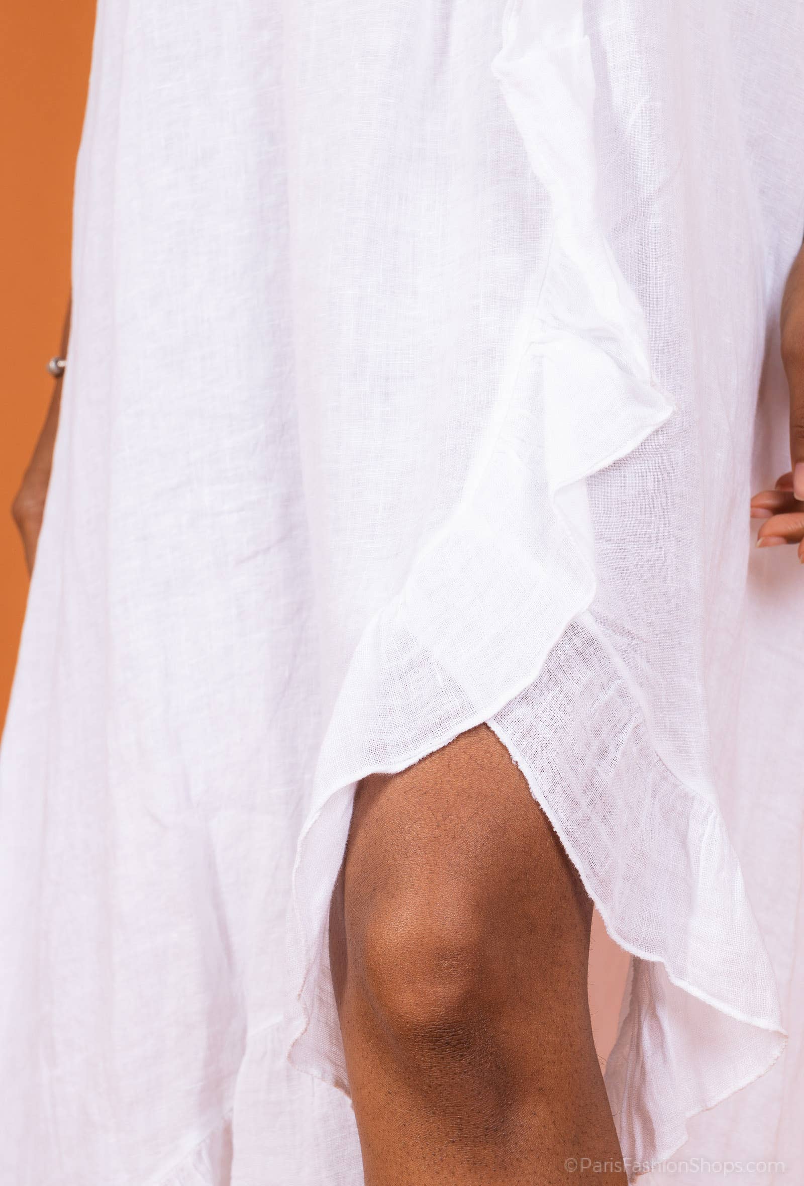 Woman Wearing White Linen Dress Maxi Ruffled Made in Italy - One size - Dress LUXAMORE