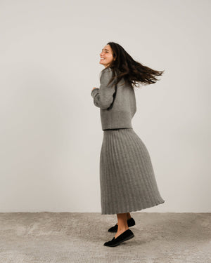 Cashmere blend pleated skirt (3D knit): Caramello