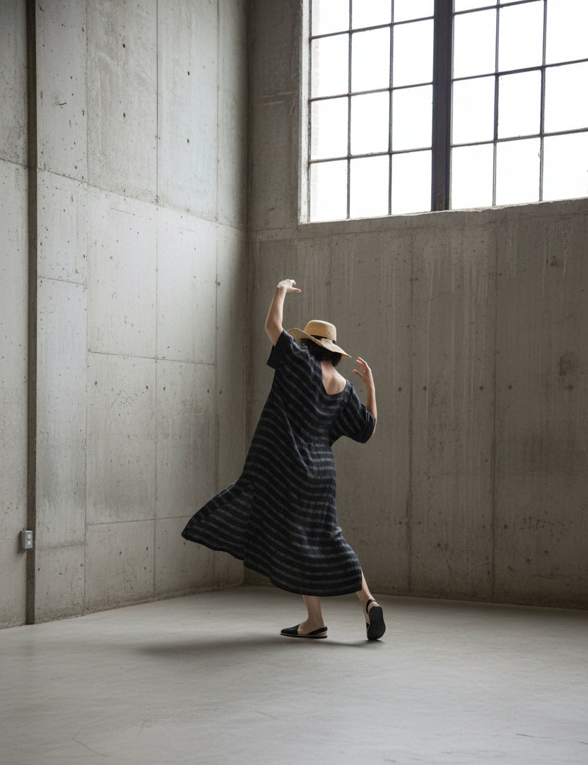 women wearing La Bottega di Brunella VESTITO WOW - Riga Luxor Dress LUXAMORE 