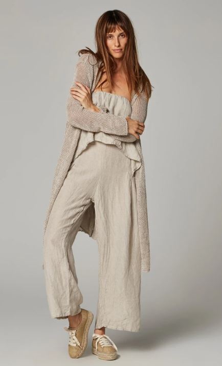 Estillo Emporio Papillion Jumpsuit - Panna White - LUXAMORE -Jumpsuits-100% Linen, exclusively made in Positano for Estilo Emporio. The Papillion Jumpsuit is a low maintenance design with a luxe feel, featuring a slight crop leg silhouette and a bust overlay flattering for all shapes and size. Colour Panna White Size Small L4046