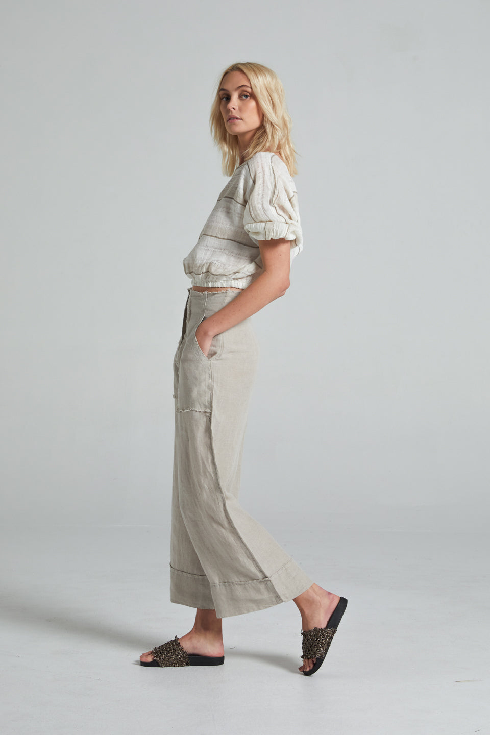 Estilo Emporio Riviera Pant - LUXAMORE -pants-Estilo Emporio Riviera Pant Stunning Italian linen, easy to wear. Shop Estilo Emporio Pants at Luxamore, your italian linen clothing online store.